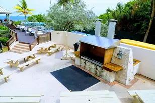 1111 Crandon Blvd, Key Biscayne, FL 33149 - Photo 20