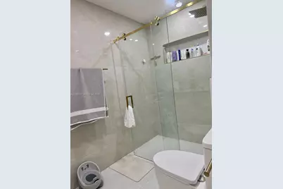 1401 NW 122nd Ave, Pembroke Pines, FL 33026 - Photo 16
