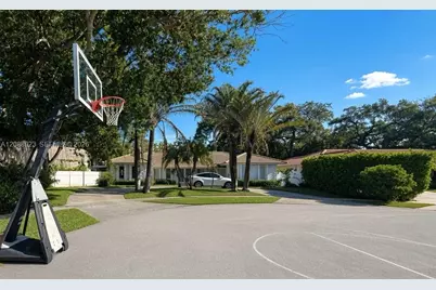 1835 NE 212th Terrace, Miami, FL 33179 - Photo 38
