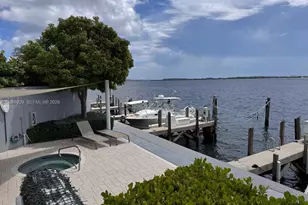 200 SE 15th Rd, Miami, FL 33129 - Photo 14