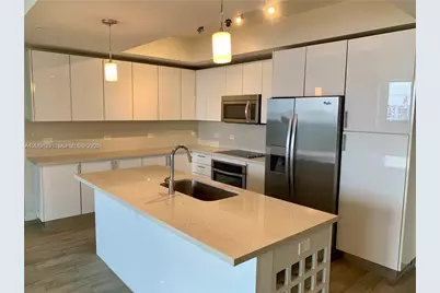 999 SW 1st Ave #3206, Miami, FL 33130 - Photo 2