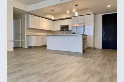999 SW 1st Ave #3206, Miami, FL 33130 - Photo 4
