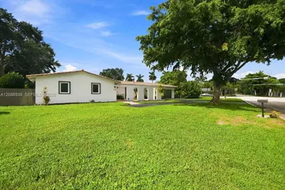 10120 SW 128th St, Miami, FL 33176 - Photo 50
