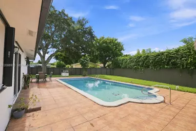 10120 SW 128th St, Miami, FL 33176 - Photo 46