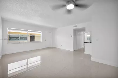 575 Kathy Ct, Margate, FL 33068 - Photo 6
