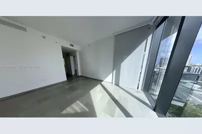 88 SW 7th St #1711, Miami, FL 33130 - Photo 38