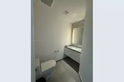 88 SW 7th St #1711, Miami, FL 33130 - Photo 12