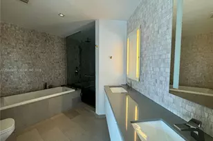 88 SW 7th St, Miami, FL 33130 - Photo 28