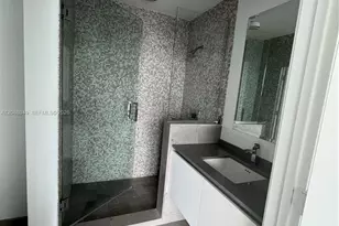 88 SW 7th St, Miami, FL 33130 - Photo 34