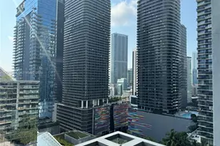 88 SW 7th St, Miami, FL 33130 - Photo 6