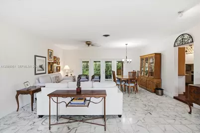 9125 SW 65th St, Miami, FL 33173 - Photo 10