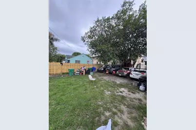 7822 NE Miami Ct, Miami, FL 33138 - Photo 4