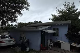 7822 NE Miami Ct, Miami, FL 33138 - Photo 2
