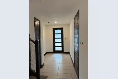 16004 NW 91st Ct, Miami Lakes, FL 33018 - Photo 8
