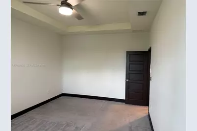 16004 NW 91st Ct, Miami Lakes, FL 33018 - Photo 20