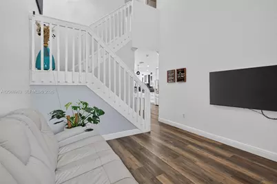 214 Riverwalk Cir, Sunrise, FL 33326 - Photo 14