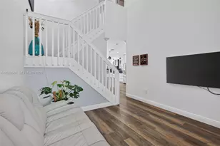 214 Riverwalk Cir, Sunrise, FL 33326 - Photo 14
