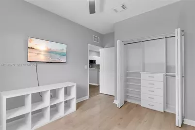 11671 SW 150th Pl, Miami, FL 33196 - Photo 14