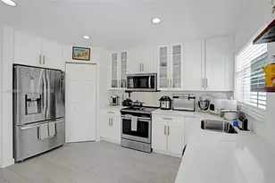 20831 NW 22nd Ct, Pembroke Pines, FL 33029 - Photo 28