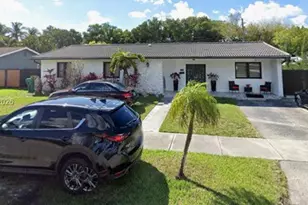 10010 SW 85th Terrace, Miami, FL 33173 - Photo 1