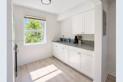 926 79th Ter #8, Miami Beach, FL 33141 - Photo 10