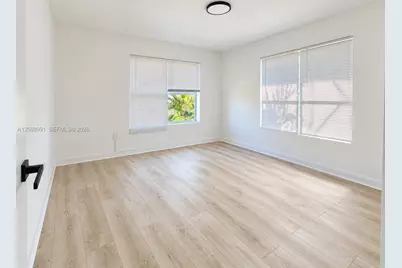 926 79th Ter #8, Miami Beach, FL 33141 - Photo 4