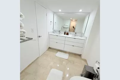 10275 Collins Ave #1210, Bal Harbour, FL 33154 - Photo 22