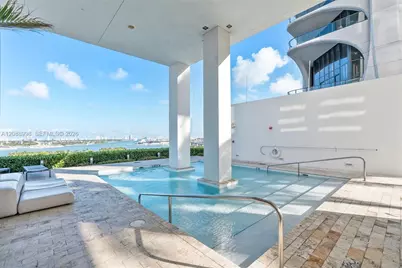 1040 Biscayne Blvd #3908, Miami, FL 33132 - Photo 2