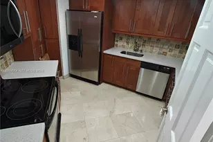 825 Brickell Bay Dr, Miami, FL 33131 - Photo 4