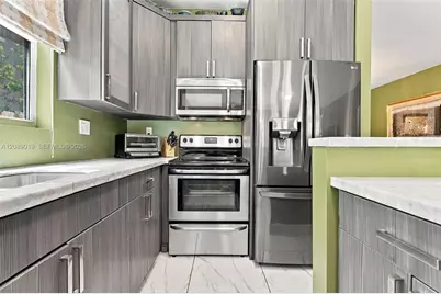 3139 Hibiscus St #3139, Miami, FL 33133 - Photo 16