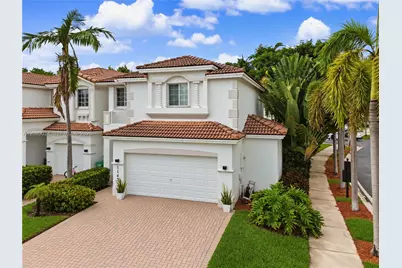 11423 NW 69th Ter, Doral, FL 33178 - Photo 2