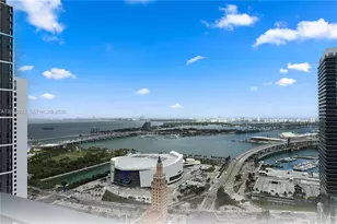 121 NE 5th St, Miami, FL 33132 - Photo 22