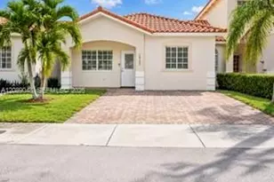 18133 SW 109th Path, Miami, FL 33157 - Photo 2
