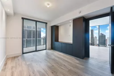 1010 Brickell Ave #3905, Miami, FL 33131 - Photo 10