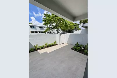 1968 NW 4th Ct #323, Miami, FL 33136 - Photo 1