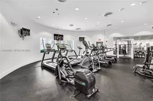 5600 Collins Ave, Miami Beach, FL 33140 - Photo 28