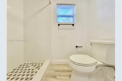 1922 NW 1st St #1, Miami, FL 33125 - Photo 8