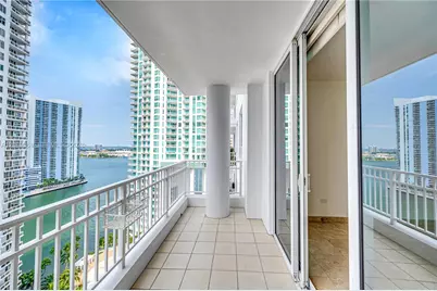 801 Brickell Key Blvd #2208, Miami, FL 33131 - Photo 2