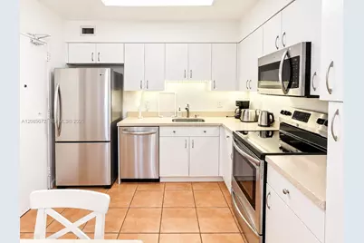 5161 Collins Ave #310, Miami Beach, FL 33140 - Photo 6