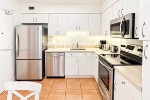5161 Collins Ave, Miami Beach, FL 33140 - Photo 6