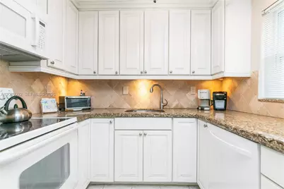 3131 S Ocean Dr #110, Hallandale Beach, FL 33009 - Photo 6