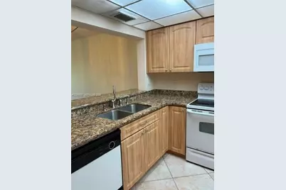 1811 Sabal Palm Dr #204, Davie, FL 33324 - Photo 12