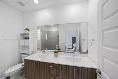 15809 NW 91st Ct, Miami Lakes, FL 33018 - Photo 34