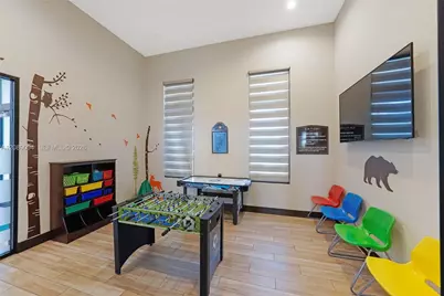 15809 NW 91st Ct, Miami Lakes, FL 33018 - Photo 46