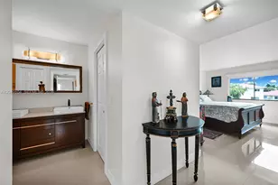 374 Lakeview Dr, Weston, FL 33326 - Photo 20
