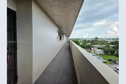 870 NW 87th Ave #507, Miami, FL 33172 - Photo 4