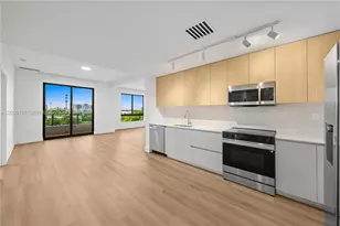 215 SE 4th St, Hallandale Beach, FL 33009 - Photo 1