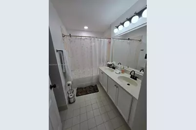 11403 NW 89th St #111, Doral, FL 33178 - Photo 16
