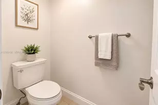 15528 Braemar Ct, Miami Lakes, FL 33014 - Photo 20