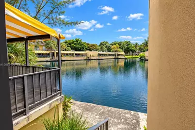 15528 Braemar Ct, Miami Lakes, FL 33014 - Photo 26
